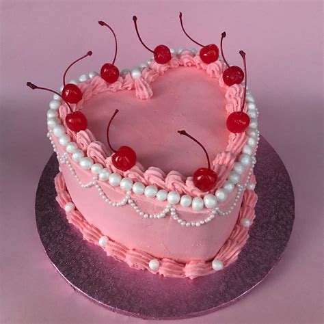 Pearly Heart Valentines Cake