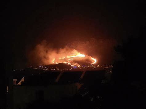 Slobodna Dalmacija Veliki Po Ar Kod Dubrovnika Vatrogasci Su No As