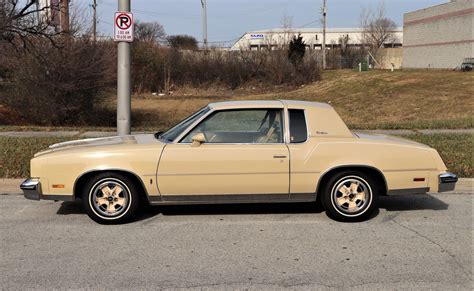 1979 Oldsmobile Cutlass Supreme | Midwest Car Exchange