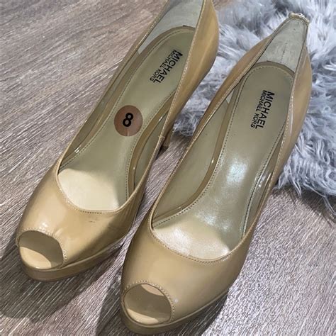 Nude Michael Kors Peep Toe Pumps Gem