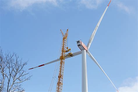 Erstes Windrad im Windpark Zöschingen am Netz Vensol b4bschwaben de