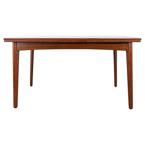 Vintage Danish Mid Century Modern Rosewood Dining Table With Extension