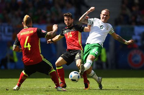 Nainggolan in action for Belgium against Ireland - AS Roma