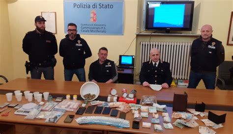 Colpo Allo Spaccio Di Droga A Casale Tre Arresti Sequestrati 27 Mila