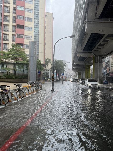 新北防豪大雨釀積淹水 里長盼增加抽水馬達加速排水 大台北 地方 聯合新聞網