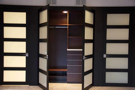 21 Bedroom Closet Door Ideas And Designs For 2023 Innovative Unique