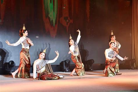 Cultural Gala Concludes Multi Cultural Bridge Events At Fudan