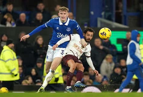 Man City Bangkit Dari Ketertinggalan Untuk Kalahkan Everton 3 1