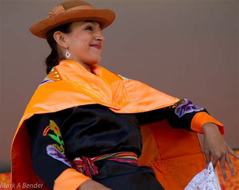 Trajes Tipicos Del Peru Traditional Peruvian Dresses Huayno De Junin