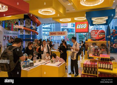 Customers Visit The Second Lego Flagship Store At Shanghai Shimao