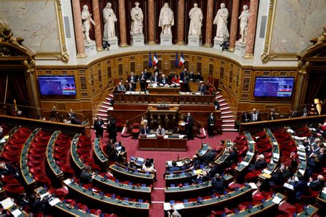 Le Sénat adopte une proposition de loi pour interdire l écriture inclusive