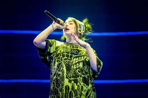 Billie Eilish La Primera Cabeza De Cartel De Glastonbury 2022 Highxtar