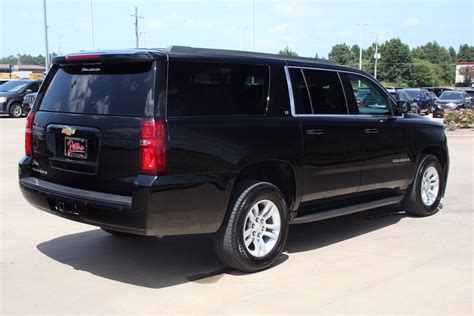 Pre Owned Chevrolet Suburban Lt Suv In Tyler P Peters