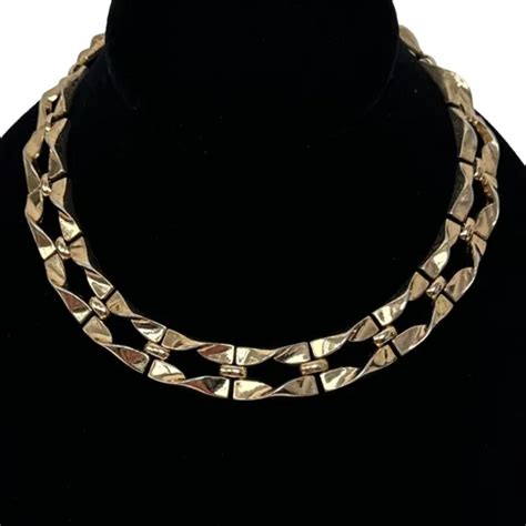 VINTAGE TRIFARI PAT Pend Gold Tone Rectangular Twist Link Collar