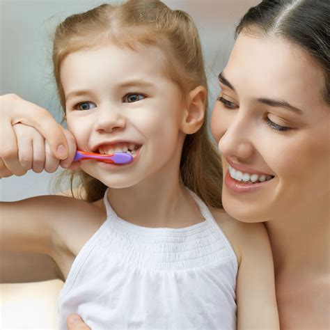 Cómo motivar a tu hijo para que se lave los dientes consejos efectivos