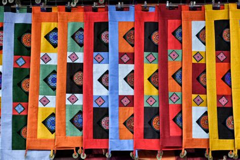 bac ha foto stok potret gambar bebas royalti istock