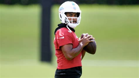 Miami Dolphins Nfl Training Camp Preview Key Dates Notable Additions Biggest Storylines