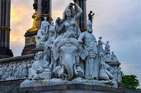 Statue by Albert Memorial, London 17672771 Stock Photo at Vecteezy