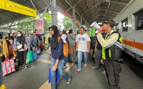 KAI Daop 8 Surabaya Catat 182 819 Penumpang Bakal Mudik Pada H 2 Hari