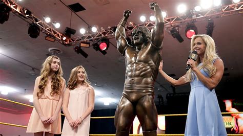 Ultimate Warrior Statue Gets Unveiled At Axxess Photos Wwe