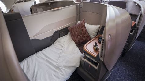 Flight Review Singapore Airlines A380 800 Business Class Business Traveller