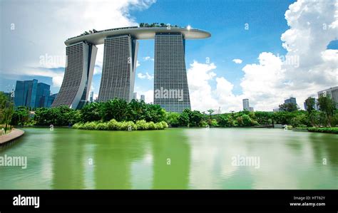 Marina Bay Sands Stock Photo Alamy