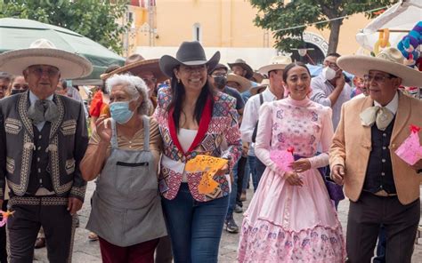 Ariadna Ayala Inicia Los Festejos De Septiembre En Atlixco Con La Pega