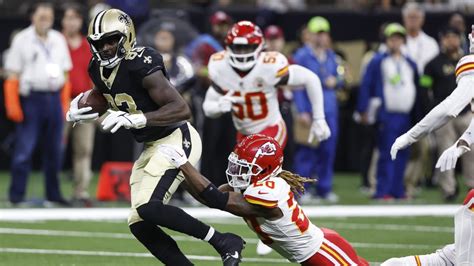 Saints Vs Chiefs Watch Derek Carr Escapes Pressure And Convert On 3rd