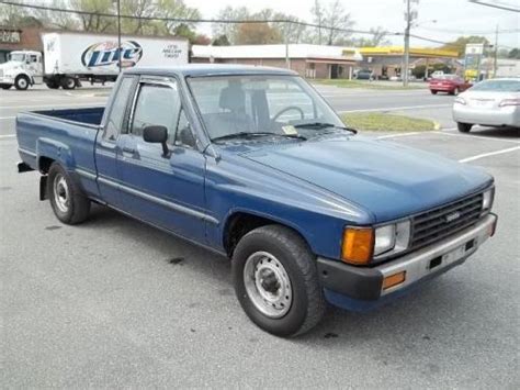 Photo Image Gallery And Touchup Paint Toyota Truck In Medium Blue 8a1