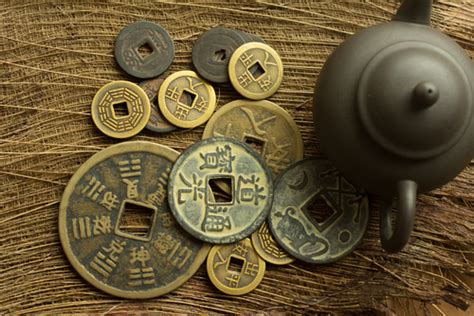 Lucky Feng Shui Chinese coins: Tips to invite wealth