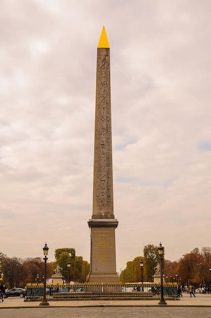 Premium Photo The Luxor Obelisk Is A High Egyptian Obelisk Standing