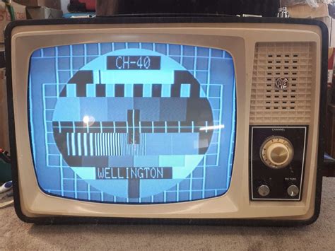 NZ Vintage Television: Pye T25Y 16" Portable TV - Updated 24/5/2019