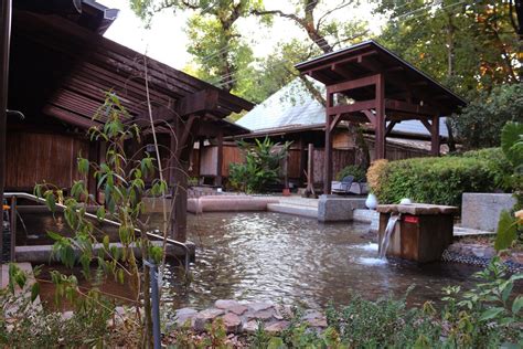 礁溪景點｜礁溪溫泉公園免費溫泉泡腳池，森林風呂裸湯，日式庭園好療癒，礁溪溫泉游泳池很適合帶小孩來＠瑪姬幸福過日子 瑪姬幸福過日子