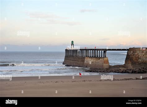 Whitby harbour Stock Photo - Alamy