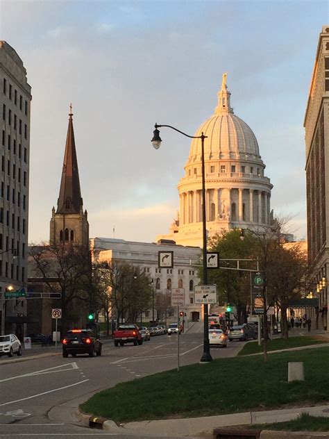 Capitol Square In Madison Expediaca