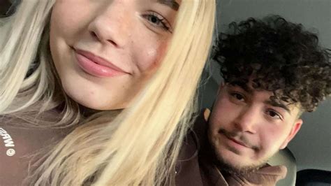 Fibii Und Rohat Ein Paar Streamerin Mit Statement Zum Instagram Foto