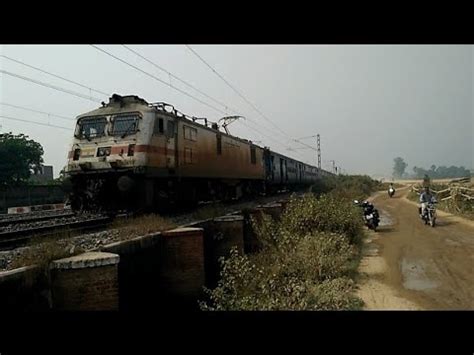 12818 Jharkhand Swarna Jayanti Express Anand Vihar T Hatia