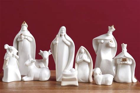 20 Gorgeous And Modern Nativity Sets • The How To Mom