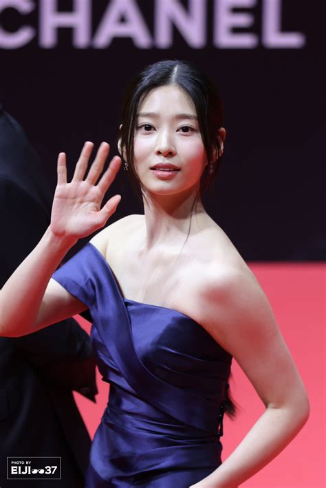 Kim Min Ju : สวย น่ารัก อ่อนโยน 1 Set