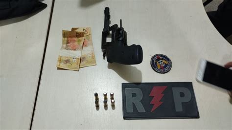 Pm Prende Foragido Da Justi A Moto Roubada E Arma De Fogo No