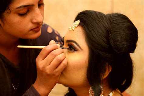 Top Bridal Makeup Artists In Bangalore Mugeek Vidalondon