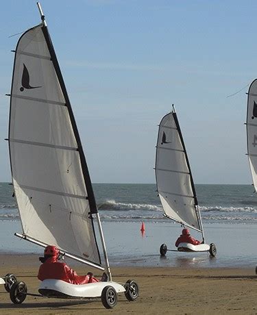 Char A Voile 8052