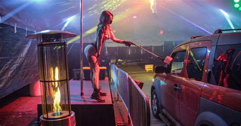 Drive Thru Strip Club Serves Up Sexy And Safe Solution For