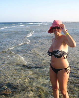 Exhib Milf Naked On Fkk Beach In Croatia Porn Pictures Xxx Photos Sex Images Pictoa