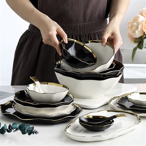 Best Luxury Gold Edges Ceramic Dinner Plate With Gold Inlay - Black And ...