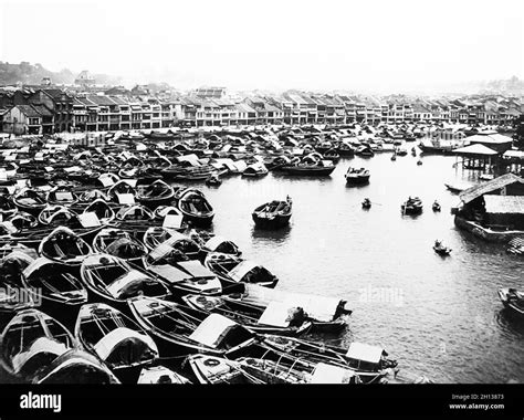 Boat Quay Singapore In The 1920s Stock Photo Alamy