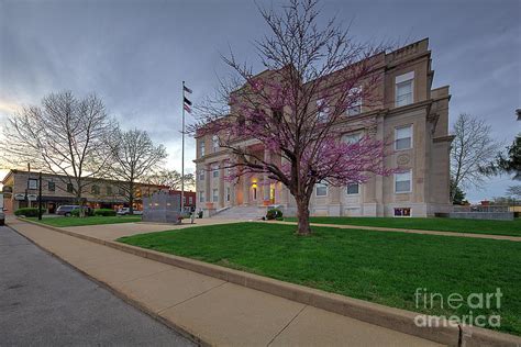 St. Francois County Courthouse Photograph by Larry Braun - Pixels