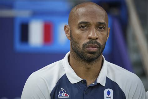 Football Thierry Henry quitte son poste de sélectionneur des Espoirs