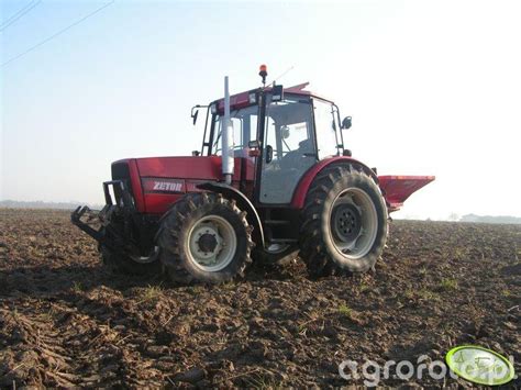 Fotografia Traktor Zetor 10540 Rauch MDS 735 137174 Galeria