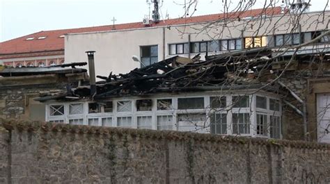 Vídeo 9 personas han sido desalojadas por un incendio en una vivienda